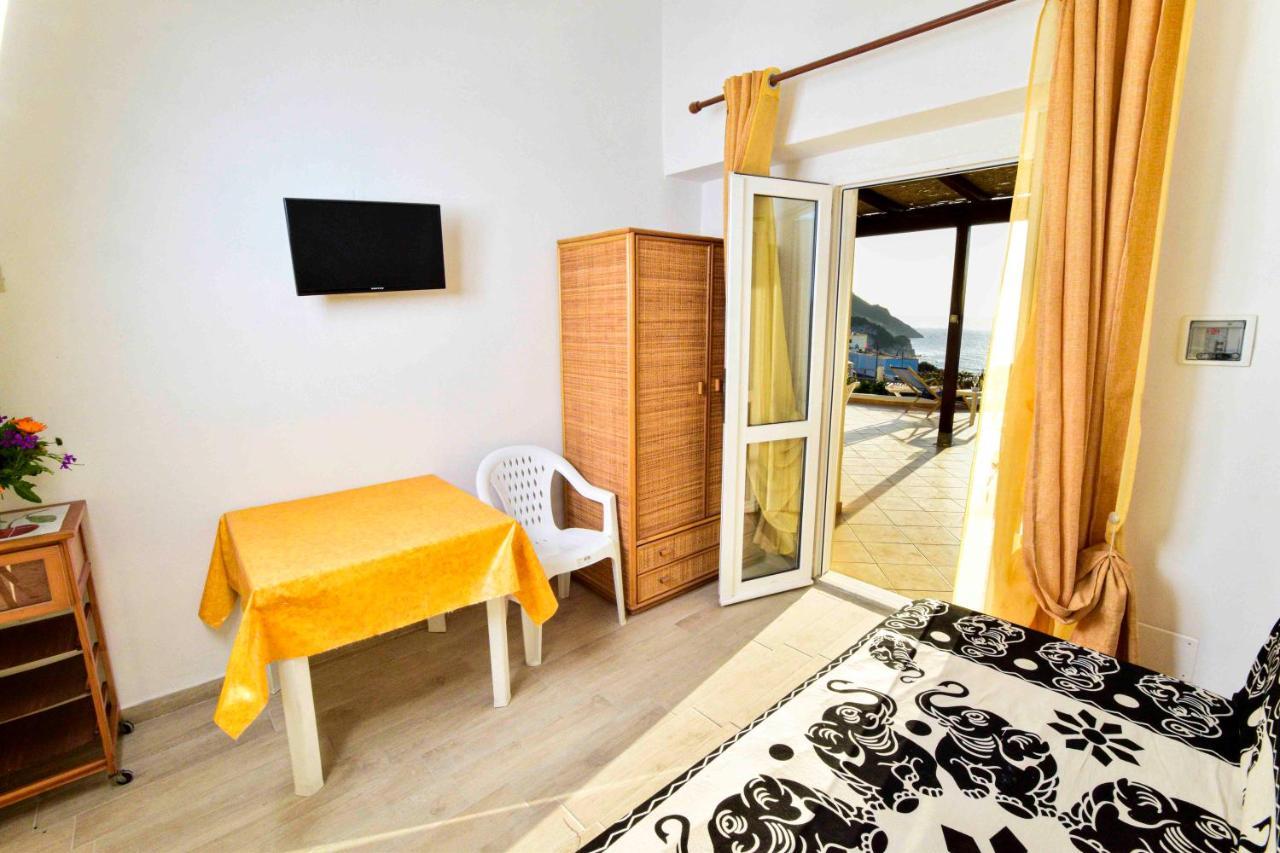 Solemareponza Monolocali La Piana Apartment Exterior foto